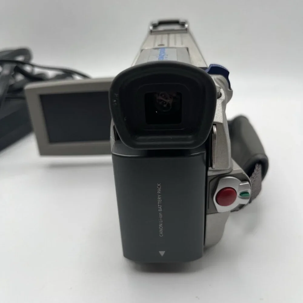 Canon ZR20 MiniDV Flip LCD Camcorder Digital Video Camera W/ Remote FOR PARTS
